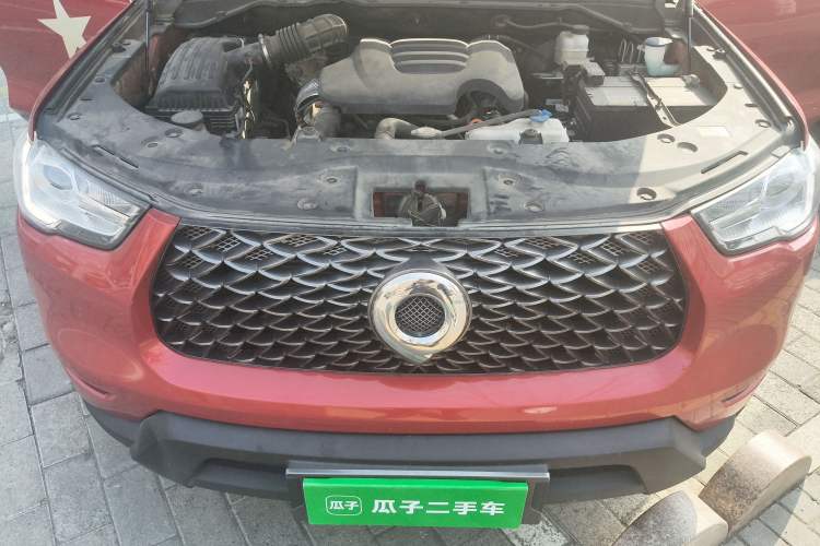 Used Great Wall Poer 2021 2.0T Commercial Version Automatic Diesel 4x4 Elite Long-Box GW4D20M Engine Bay
