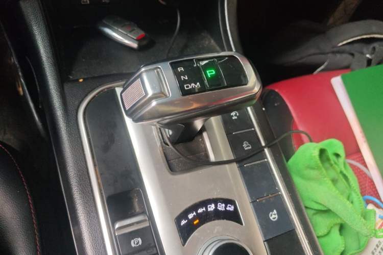 Used Great Wall Poer 2021 2.0T Off-Road Version Automatic Diesel 4x4 Mount Everest Edition GW4D20M Gear Lever