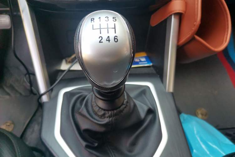 Used Great Wall Poer 2021 2.0T Commercial Version Manual Gasoline 4x4 Elite Standard Box GW4C20B Gear Lever