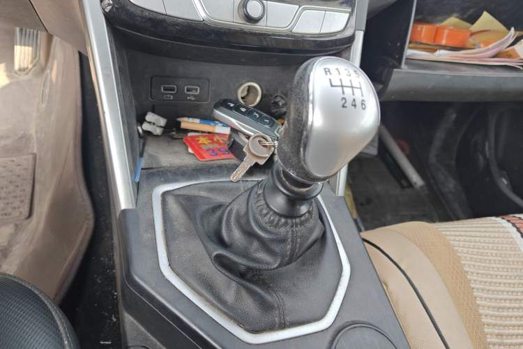 Used Great Wall Poer 2021 2.0T Commercial Version Manual Diesel Two-Wheel Drive Elite Long-Box GW4D20M Gear Lever