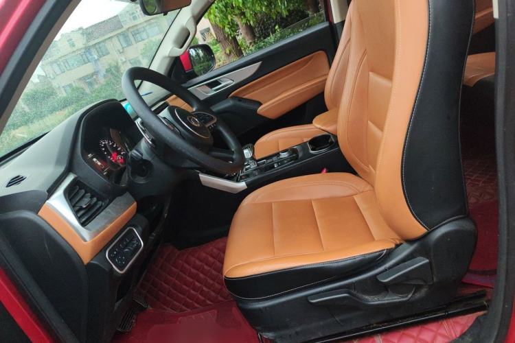 Used Great Wall Poer 2021 2.0T Commercial Version Automatic Diesel Two-Wheel Drive Elite Trim with Long Bed – GW4D20M Left Front Seat