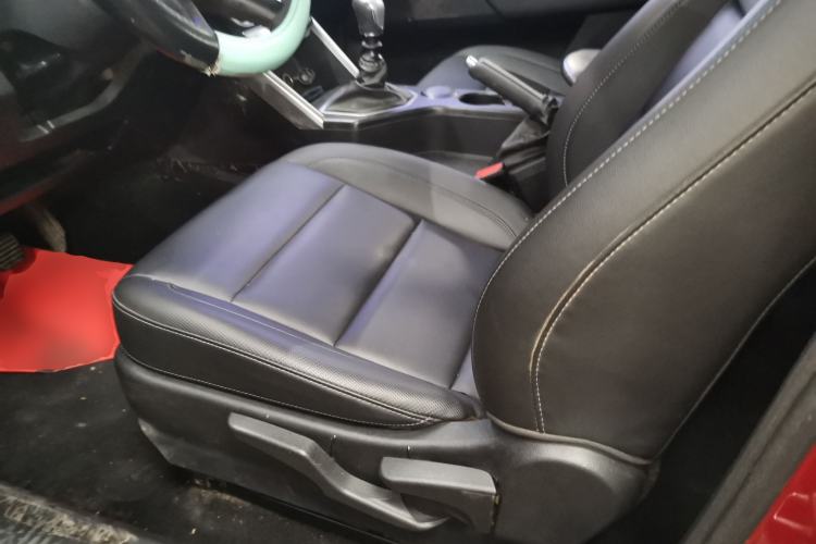 Used Great Wall Poer 2021 2.0T Commercial Version Manual Diesel Two-Wheel Drive Elite Long-Box GW4D20M Left Front Seat