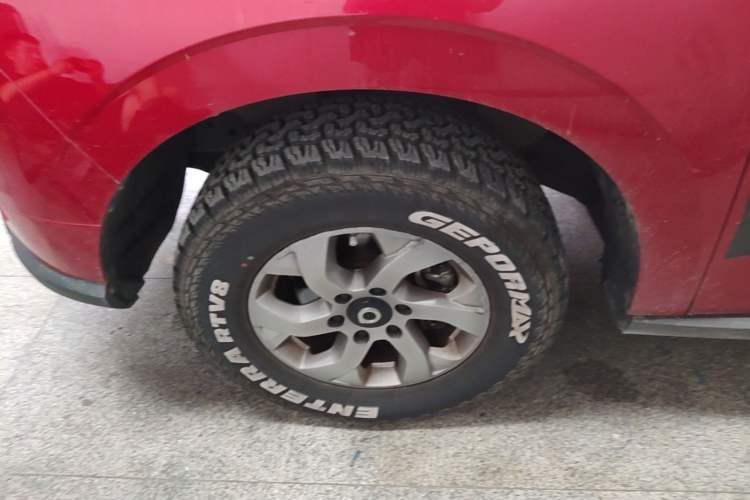 Used Great Wall Poer 2021 2.0T Commercial Version Manual Diesel Two-Wheel Drive Elite Standard Box GW4D20M Left Front Wheel Hub