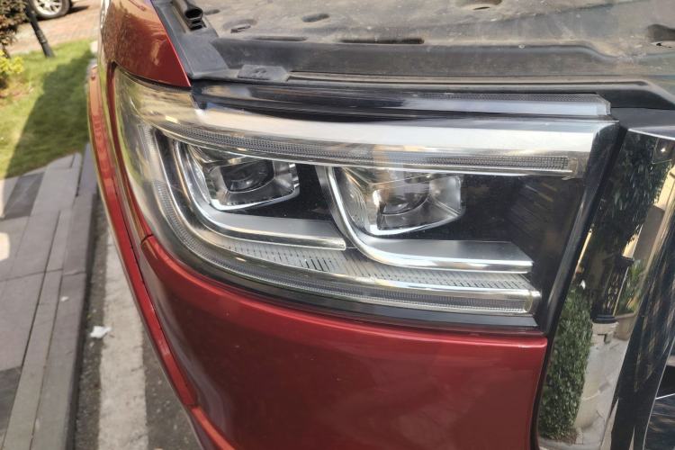 Used Great Wall Poer 2021 2.0T Global Version Automatic Diesel 4x4 Sporty Standard Cab GW4D20M Right Front Headlight