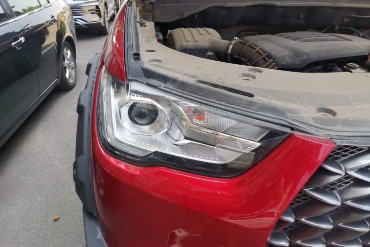 Used Great Wall Poer 2021 2.0T Commercial Version Manual Gasoline 4x4 Elite Standard Box GW4C20B Right Front Headlight