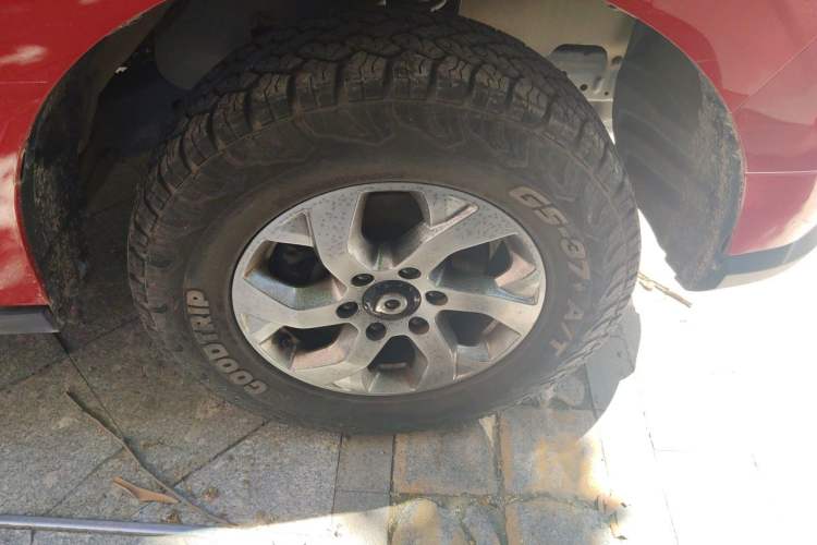 Used Great Wall Poer 2021 2.0T Commercial Version Automatic Gasoline Two-Wheel Drive Elite Trim with Long Bed – GW4C20B Right Front Wheel Hub