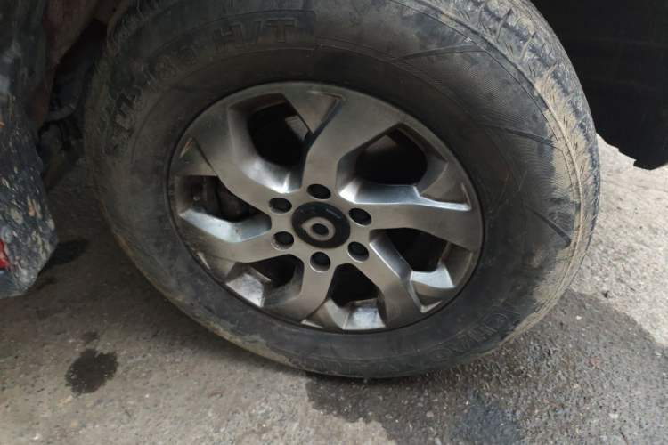 Used Great Wall Poer 2021 2.0T Commercial Version Automatic Diesel Two-Wheel Drive Elite Trim with Long Bed – GW4D20M Right Front Wheel Hub