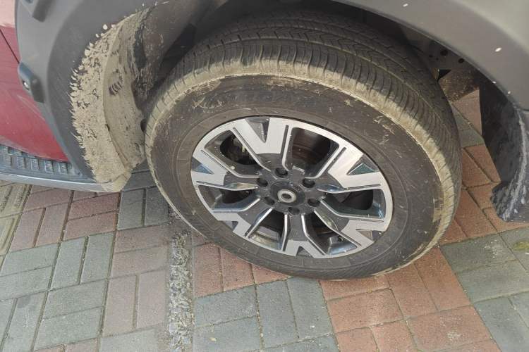 Used Great Wall Poer 2021 2.0T Global Version Automatic Gasoline 4x4 Comfort Trim Standard Cab GW4C20B Right Front Wheel Hub