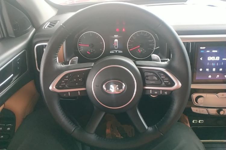 Used Great Wall Poer 2021 2.0T Global Version Automatic Diesel 4x4 Sporty Standard Cab GW4D20M Steering Wheel