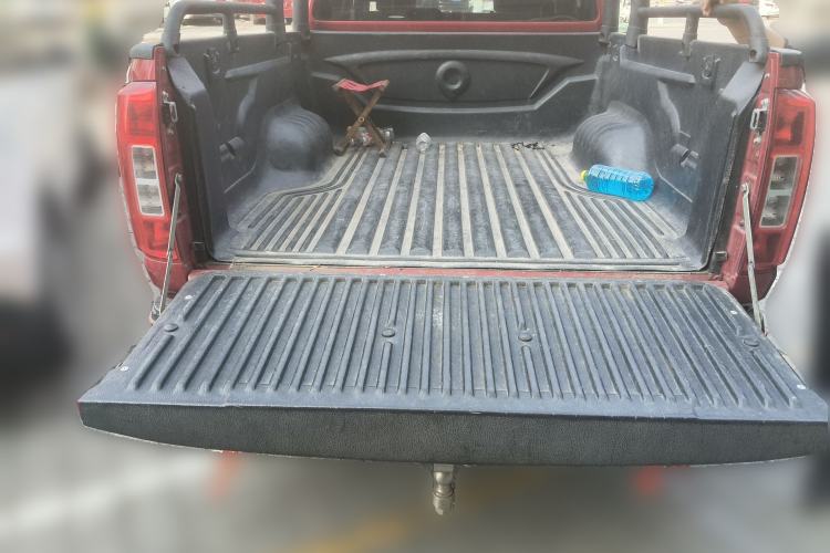 Used Great Wall Poer 2021 2.0T Commercial Version Automatic Diesel 4x4 Elite Long-Box GW4D20M Trunk