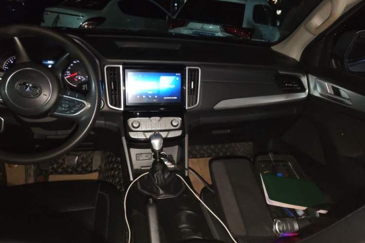 Used Great Wall Poer 2021 2.0T Commercial Version Manual Diesel Two-Wheel Drive Elite Long-Box GW4D20M Audio And AC Panel