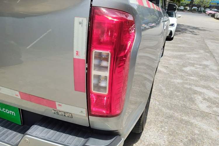 Used Great Wall Poer 2021 2.0T Commercial Version Automatic Diesel 4x4 Elite Long-Box GW4D20M Exterior 3