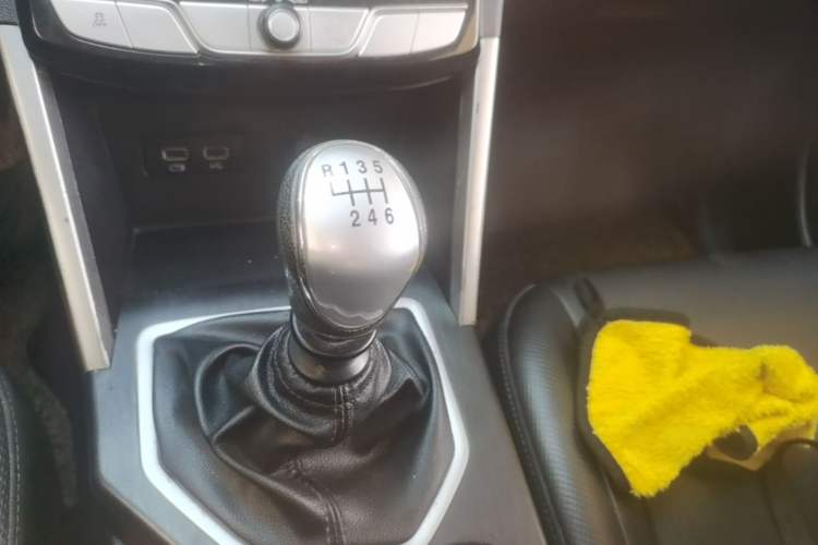 Used Great Wall Poer 2021 2.0T Commercial Version Manual Diesel Two-Wheel Drive Elite Long-Box GW4D20M Gear Lever