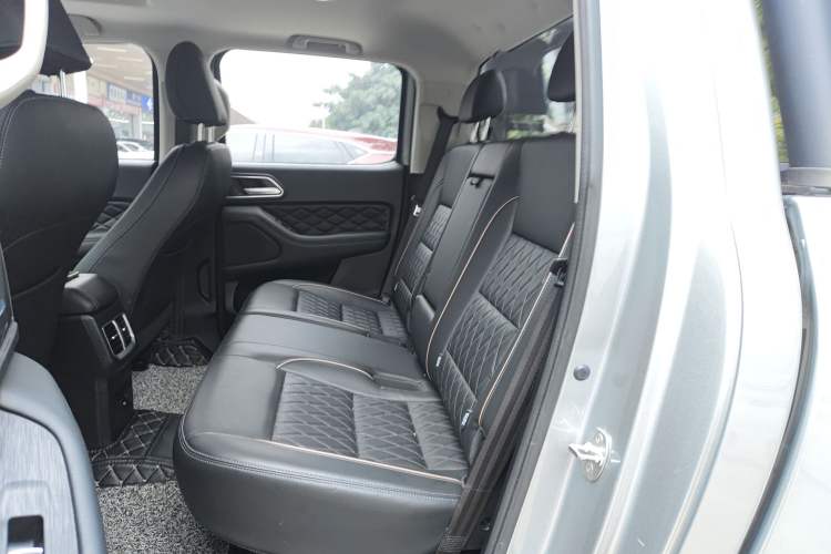 Used Great Wall Poer 2021 2.0T Global Version Passenger Car Automatic Gasoline Two-Wheel Drive Comfort Trim Standard Box – GW4C20B Interior 4