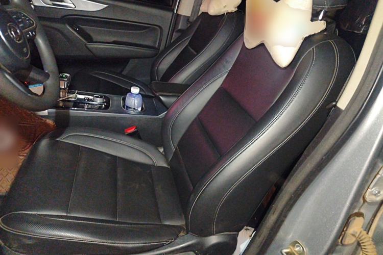Used Great Wall Poer 2021 2.0T Commercial Version Automatic Diesel Two-Wheel Drive Elite Trim with Long Bed – GW4D20M Left Front Seat