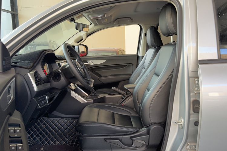 Used Great Wall Poer 2021 2.0T Commercial Version Manual Diesel Two-Wheel Drive Elite Long-Box GW4D20M Left Front Seat