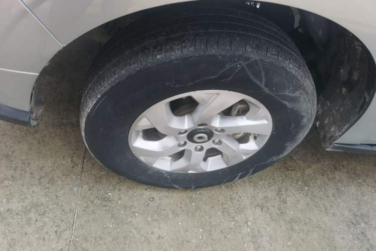 Used Great Wall Poer 2021 2.0T Commercial Version Manual Diesel Two-Wheel Drive Elite Long-Box GW4D20M Left Front Wheel Hub