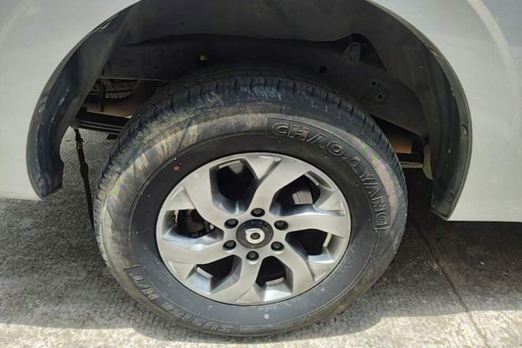 Used Great Wall Poer 2021 2.0T Commercial Version Automatic Diesel 4x4 Elite Long-Box GW4D20M Right Rear Wheel Hub