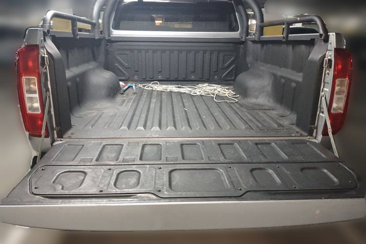 Used Great Wall Poer 2021 2.0T Commercial Version Automatic Diesel 4x4 Elite Long-Box GW4D20M Trunk