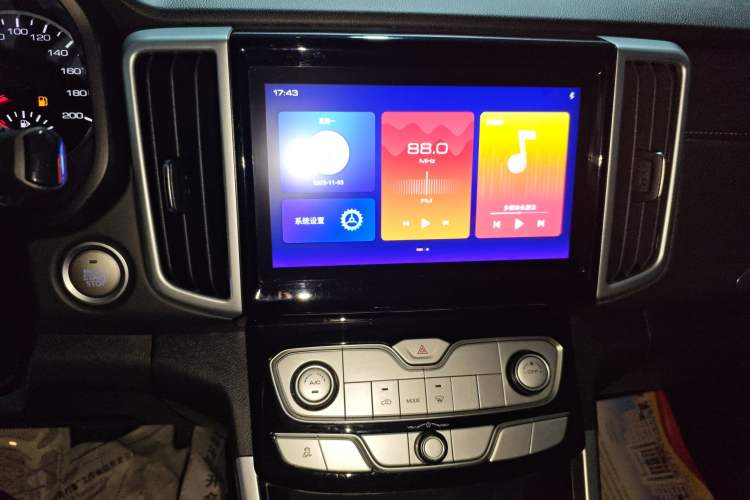 Used Great Wall Poer 2021 2.0T Commercial Version Manual Diesel 4x4 Elite Long-Box GW4D20M Audio And AC Panel