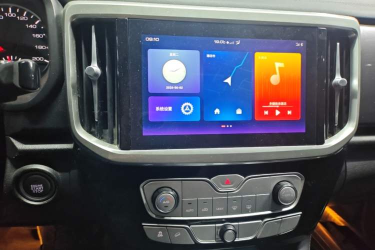 Used Great Wall Poer 2021 2.0T Global Version Automatic Gasoline 4x4 Comfort Trim Standard Cab GW4C20B Audio And AC Panel