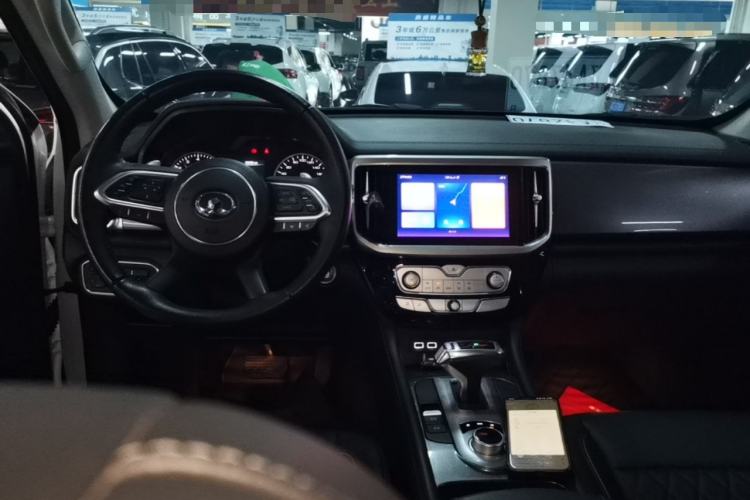 Used Great Wall Poer 2021 2.0T Global Version Passenger Car Automatic Gasoline Two-Wheel Drive Comfort Trim Standard Box – GW4C20B Center Console