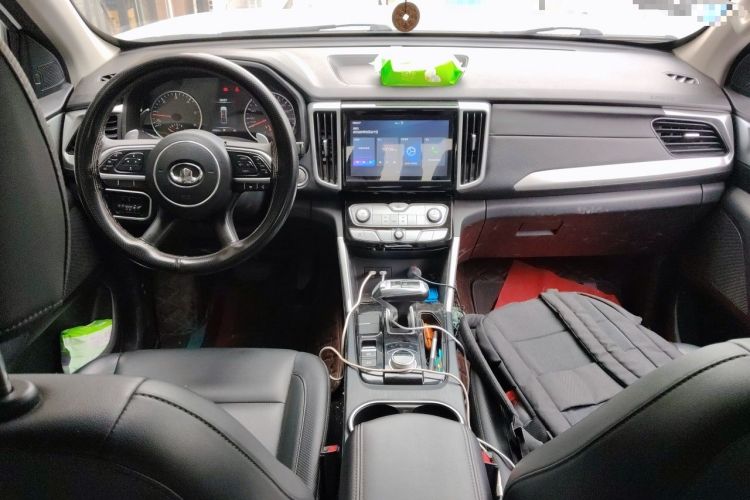 Used Great Wall Poer 2021 2.0T Commercial Version Automatic Diesel 4x4 Elite Long-Box GW4D20M Center Console