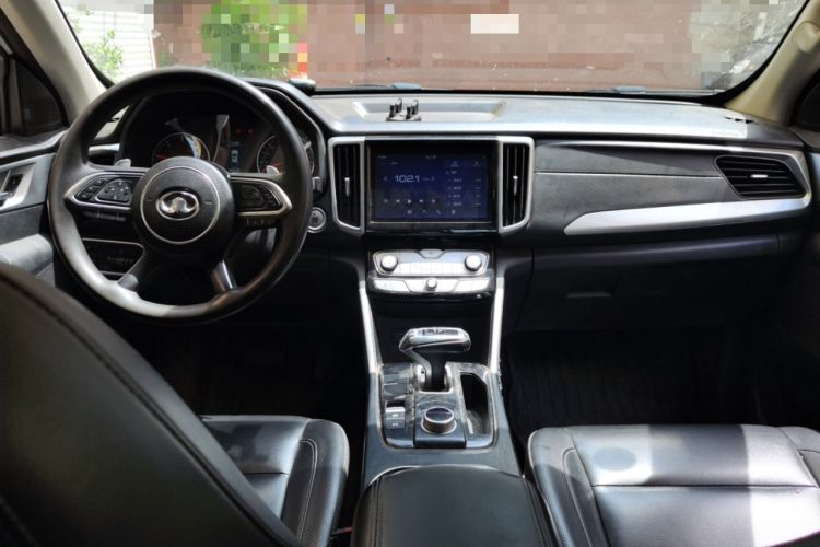 Used Great Wall Poer 2021 2.0T Commercial Version Automatic Diesel 4x4 Elite Long-Box GW4D20M Center Console