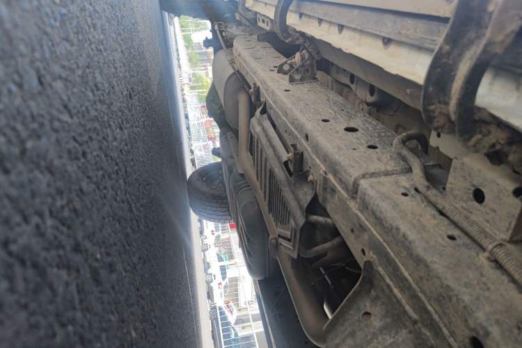 Used Great Wall Poer 2021 2.0T Commercial Version Manual Diesel 4x4 Elite Long-Box GW4D20M Chassis Front Right