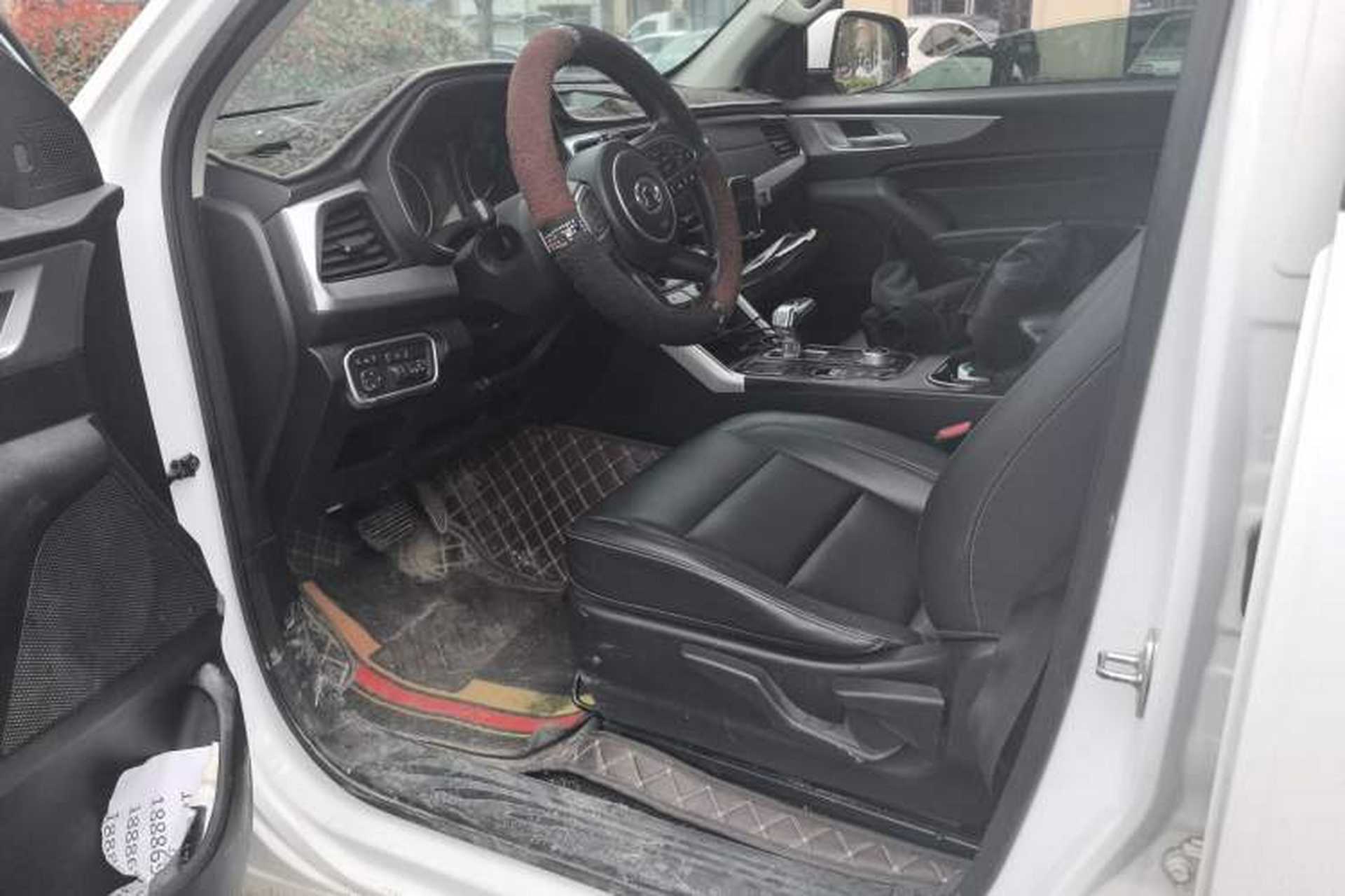 Used Great Wall Poer 2021 2.0T Commercial Version Automatic Diesel Two-Wheel Drive Elite Trim with Long Bed – GW4D20M Driver Seat