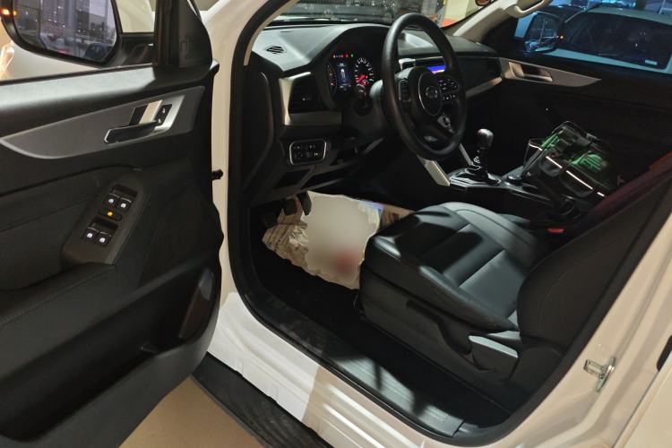 Used Great Wall Poer 2021 2.0T Commercial Version Manual Diesel 4x4 Elite Long-Box GW4D20M Driver Seat