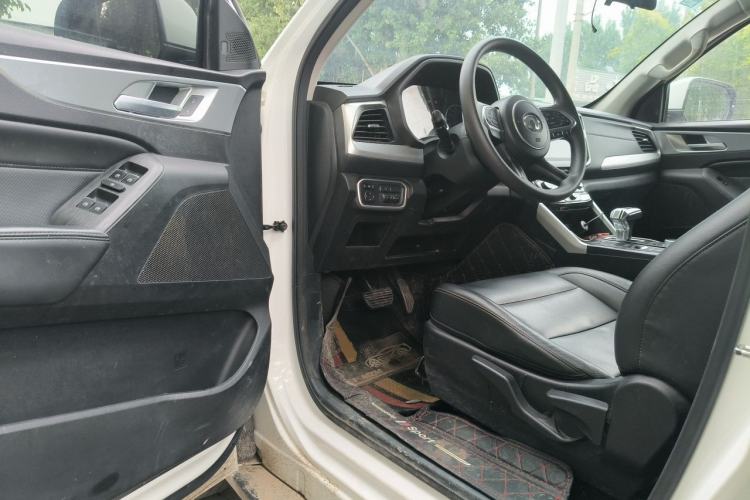 Used Great Wall Poer 2021 2.0T Commercial Version Automatic Diesel Two-Wheel Drive Elite Trim with Long Bed – GW4D20M Driver Seat
