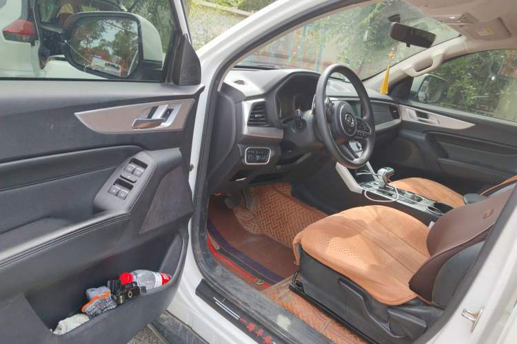 Used Great Wall Poer 2021 2.0T Commercial Version Manual Diesel 4x4 Elite Long-Box GW4D20M Driver Seat