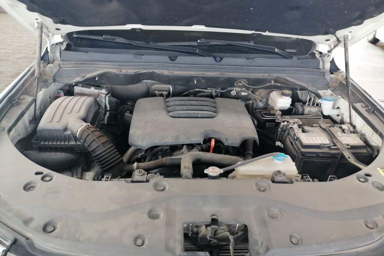 Used Great Wall Poer 2021 2.0T Global Version Automatic Gasoline 4x4 Comfort Trim Standard Cab GW4C20B Engine Bay