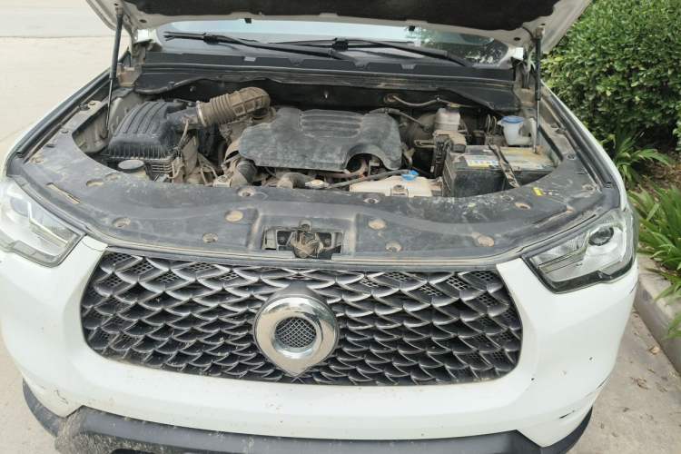 Used Great Wall Poer 2021 2.0T Commercial Version Automatic Diesel Two-Wheel Drive Elite Trim with Long Bed – GW4D20M Engine Bay