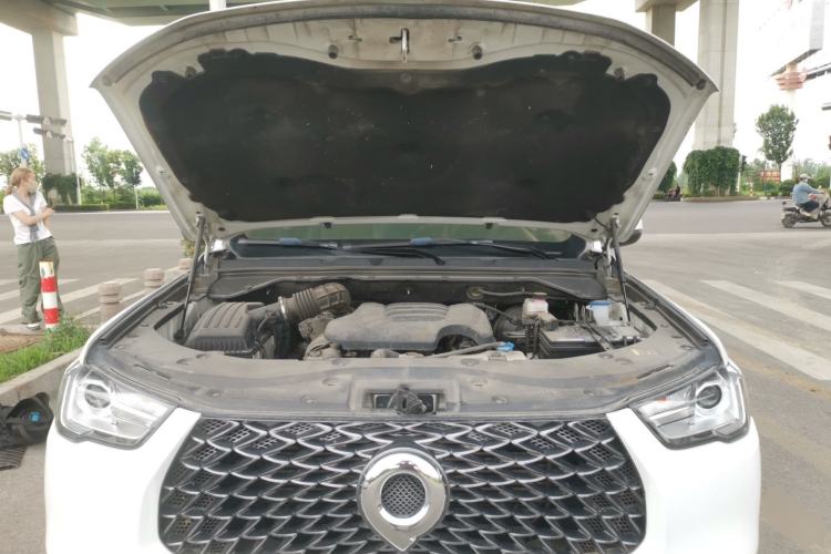 Used Great Wall Poer 2021 2.0T Commercial Version Manual Diesel Two-Wheel Drive Elite Long-Box GW4D20M Engine Bay