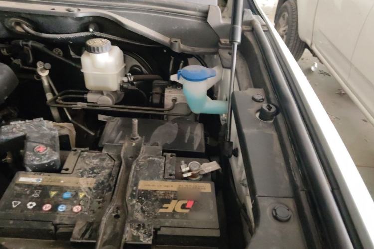Used Great Wall Poer 2021 2.0T Commercial Version Manual Gasoline 4x4 Elite Long-Box GW4C20B Engine Bay Left