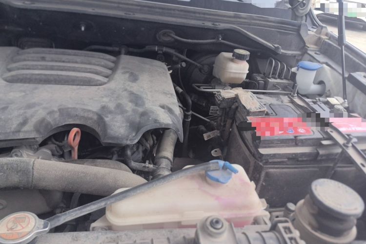 Used Great Wall Poer 2021 2.0T Commercial Version Automatic Gasoline 4x4 Navigation Type Long-Box GW4C20B Engine Bay Left