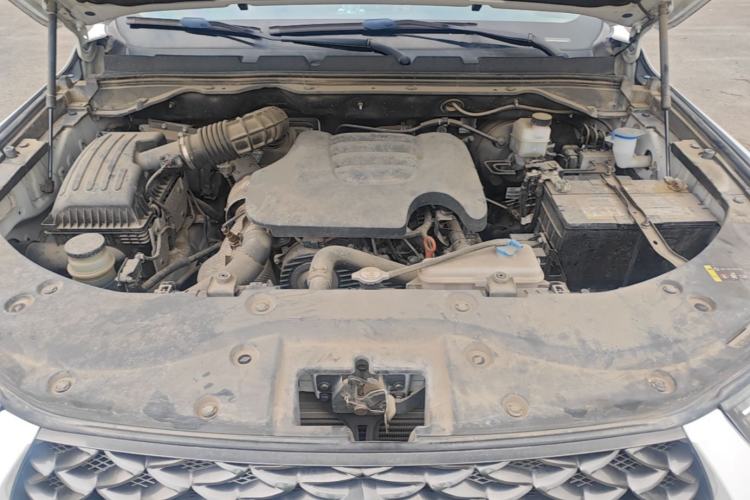 Used Great Wall Poer 2021 2.0T Commercial Version Automatic Diesel Two-Wheel Drive Elite Trim with Long Bed – GW4D20M Engine Bay