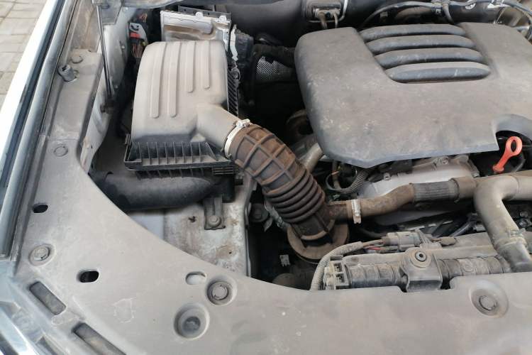 Used Great Wall Poer 2021 2.0T Global Version Automatic Gasoline 4x4 Comfort Trim Standard Cab GW4C20B Engine Bay Right
