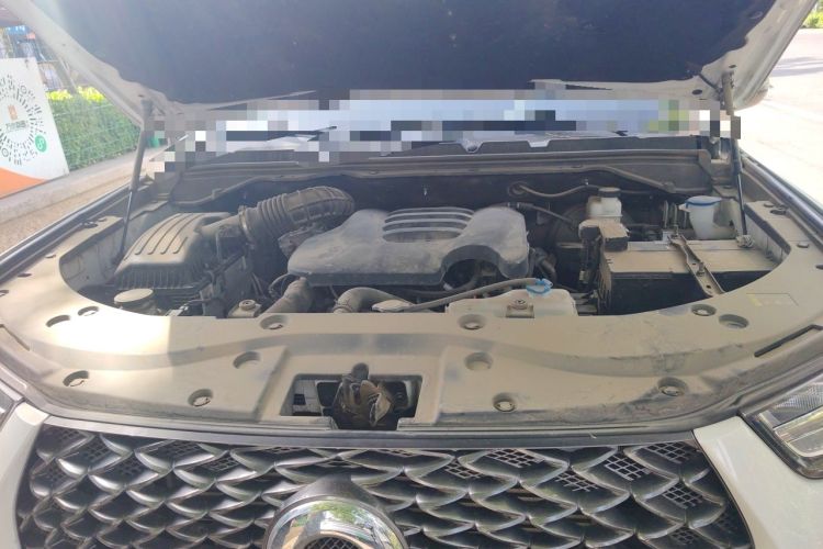 Used Great Wall Poer 2021 2.0T Commercial Version Manual Diesel 4x4 Elite Long-Box GW4D20M Engine Bay