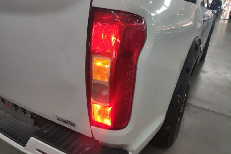 Used Great Wall Poer 2021 2.0T Commercial Version Automatic Gasoline 4x4 Elite Trim with Long Bed – GW4C20B Exterior 3