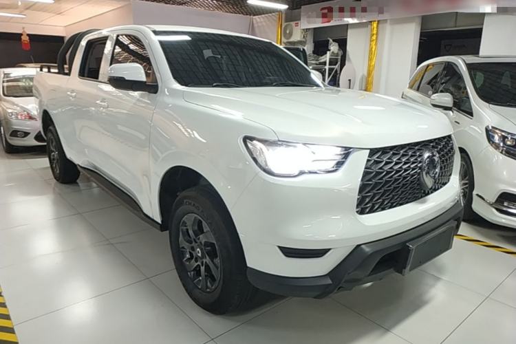 Used Great Wall Poer 2021 2.0T Commercial Version Automatic Diesel Two-Wheel Drive Elite Trim with Long Bed – GW4D20M Front Right 45 Deg
