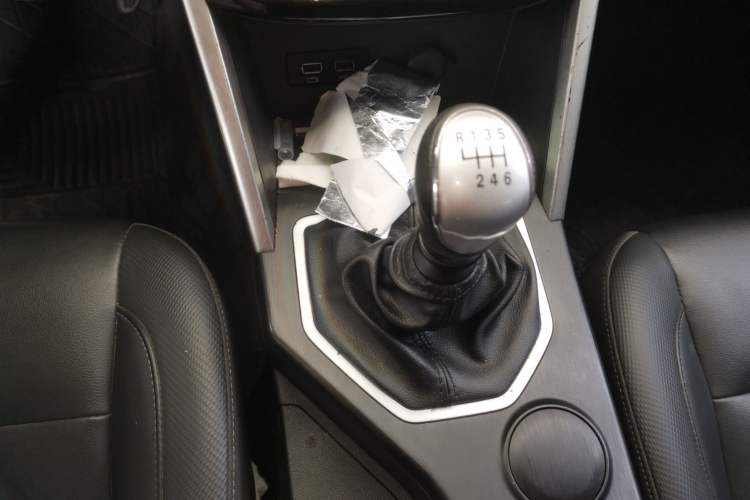 Used Great Wall Poer 2021 2.0T Commercial Version Manual Diesel Two-Wheel Drive Elite Long-Box GW4D20M Gear Lever