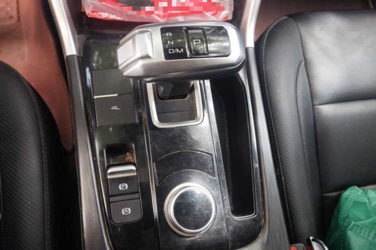 Used Great Wall Poer 2021 2.0T Commercial Version Automatic Diesel 4x4 Navigation-Ready Long-Box GW4D20M Gear Lever