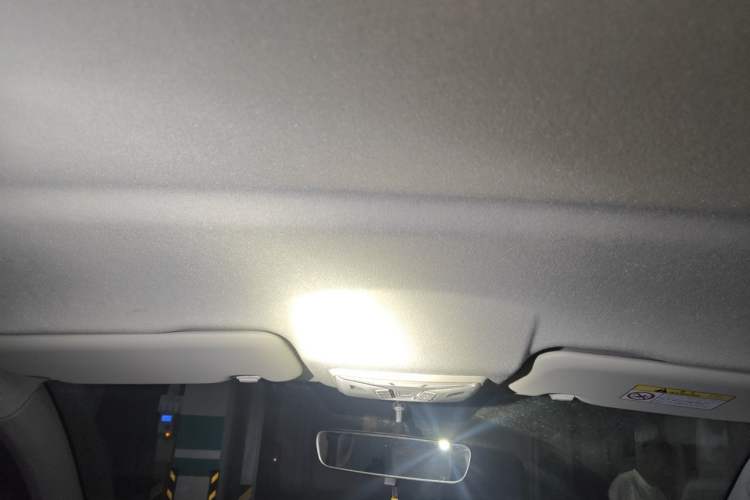 Used Great Wall Poer 2021 2.0T Commercial Version Automatic Diesel 4x4 Elite Long-Box GW4D20M Headliner