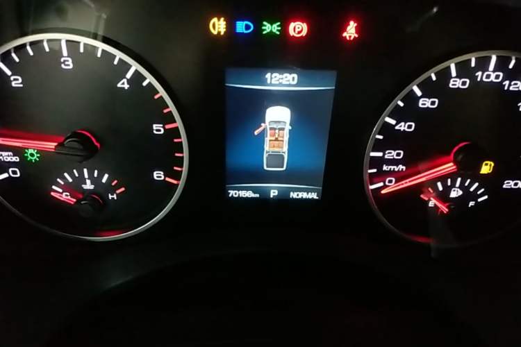 Used Great Wall Poer 2021 2.0T Commercial Version Automatic Diesel Two-Wheel Drive Elite Trim with Long Bed – GW4D20M Instrument Cluster