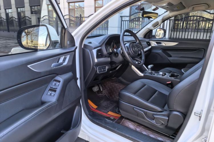 Used Great Wall Poer 2021 2.0T Commercial Version Automatic Gasoline 4x4 Elite Trim with Long Bed – GW4C20B Interior 1