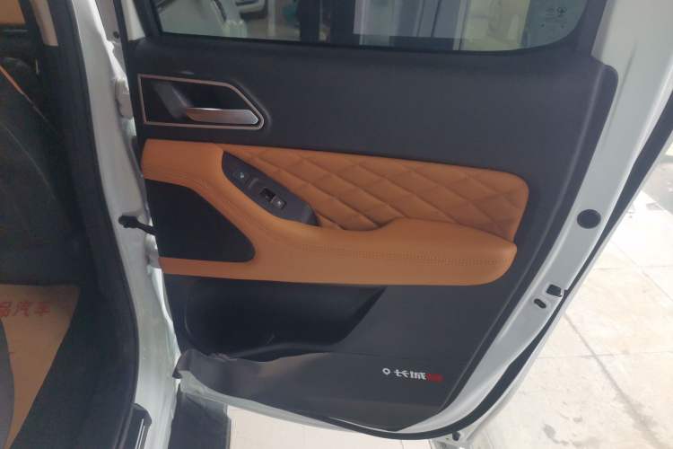Used Great Wall Poer 2021 2.0T Global Version Automatic Diesel 4x4 Sporty Standard Cab GW4D20M Interior 3
