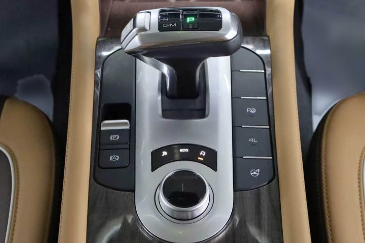 Used Great Wall Poer 2021 2.0T Global Version Automatic Gasoline 4x4 Prestige Standard Cab GW4C20B Interior 4